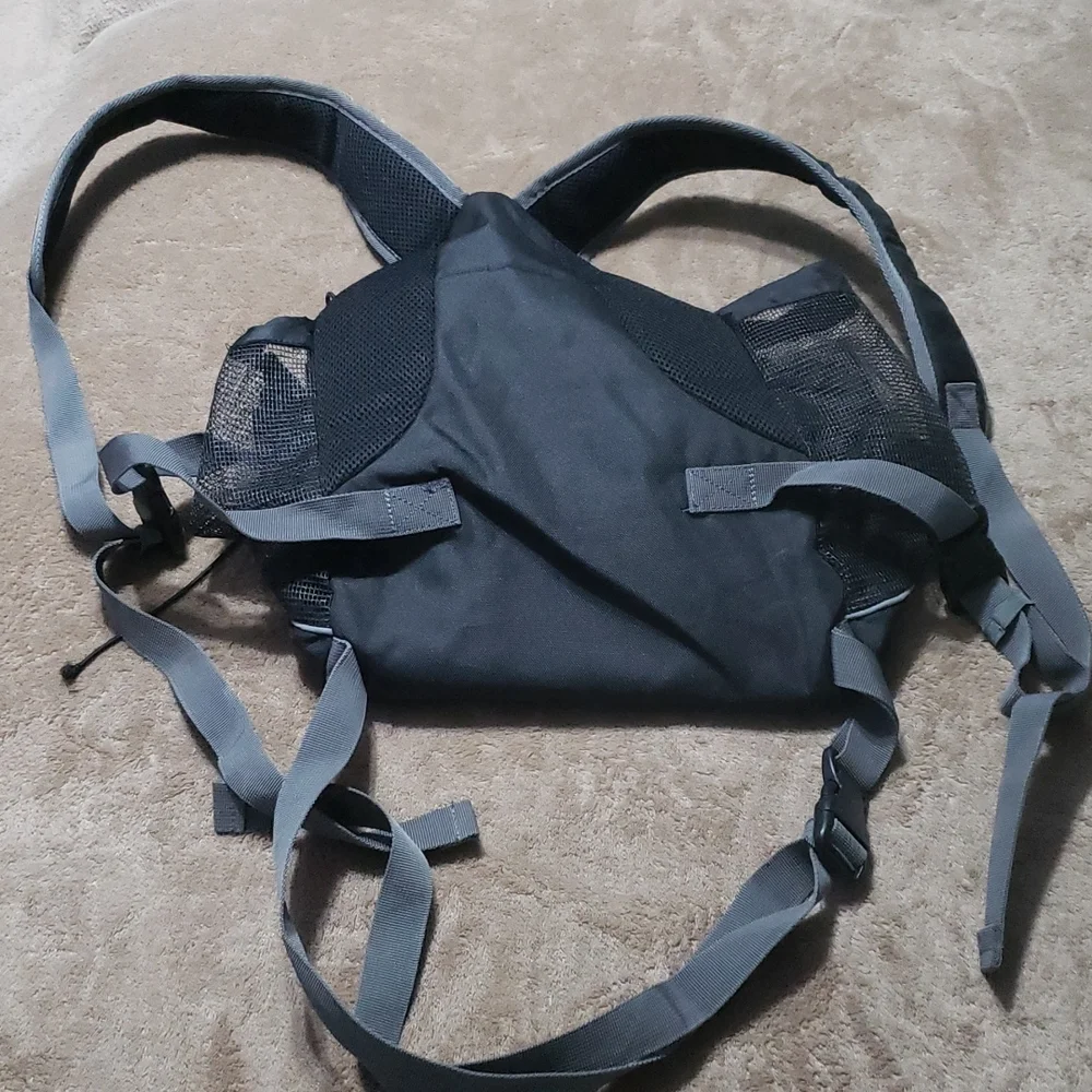 OUTWARD HOUND Carrier/ Car Seat